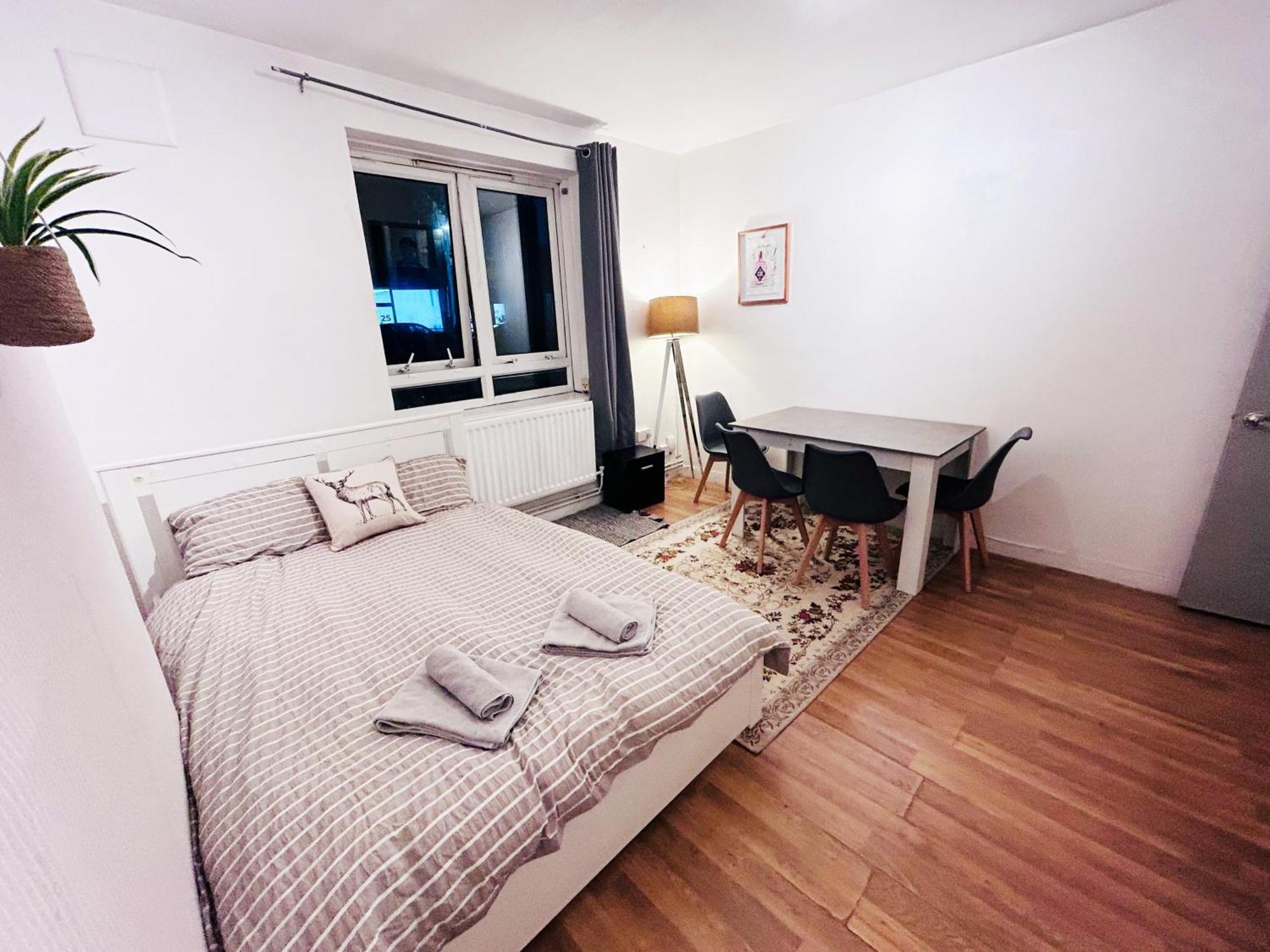 Apartamento Spacious Flat With 2 To 3 Bedrooms In