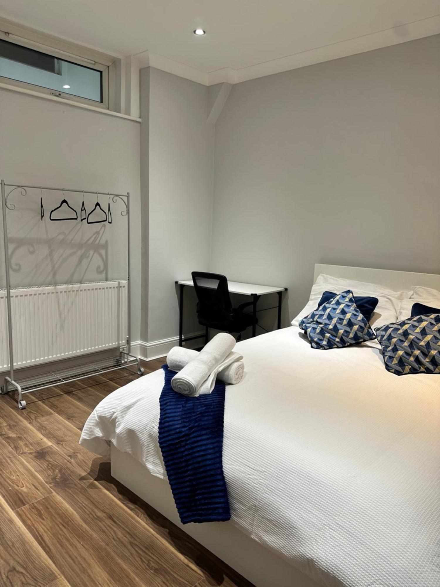 Liverpool Street Blue Bedroom Quarto em Acomodações Particulares *