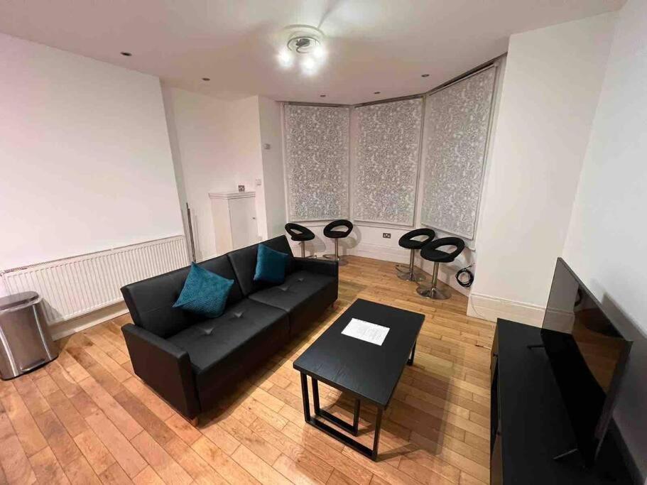 2 Bed Garden Flat West Dulwich Free Street Parking * Londres