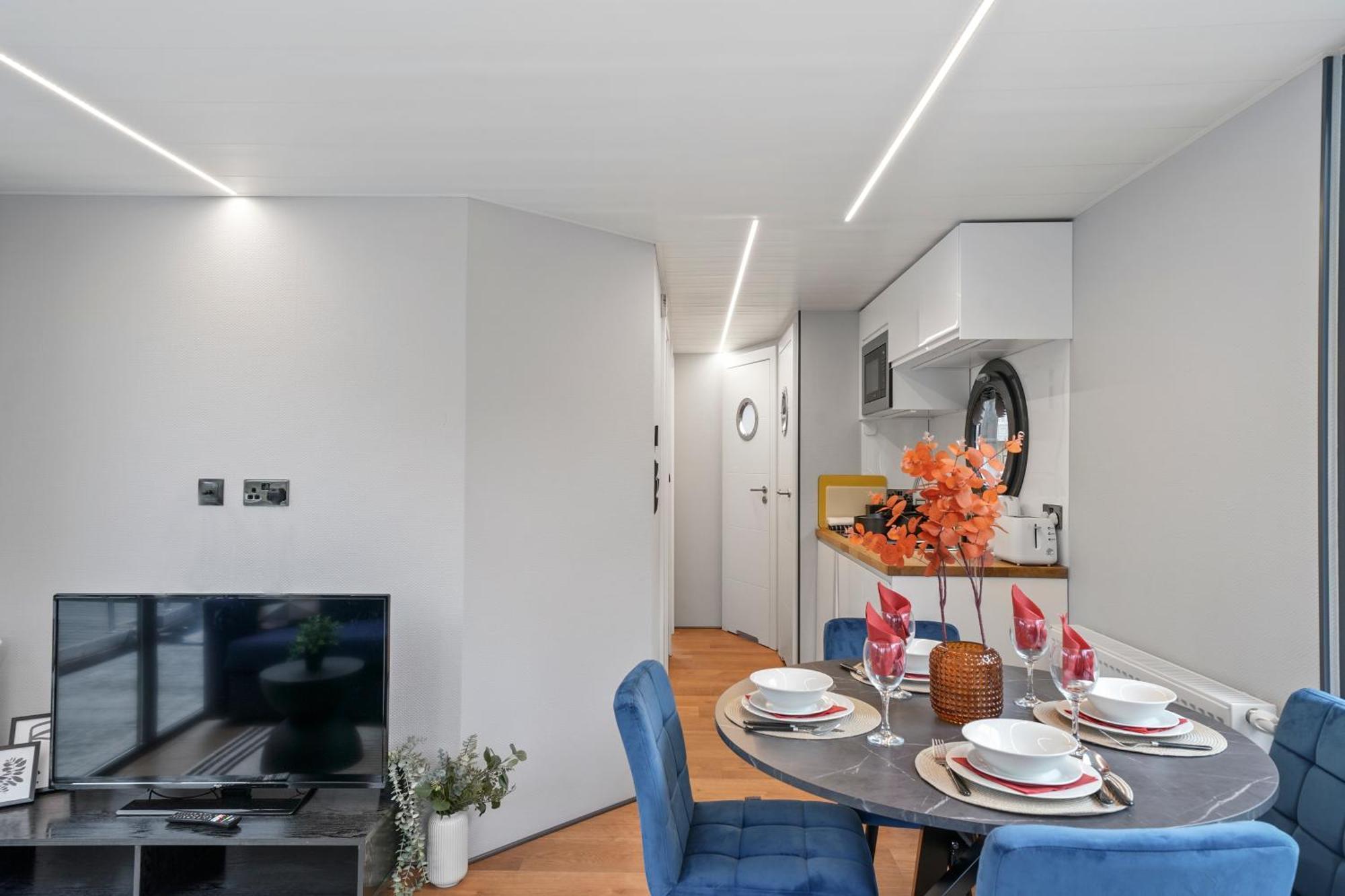 Unique Water In - Sleeps 6 Bateau-hôtel *