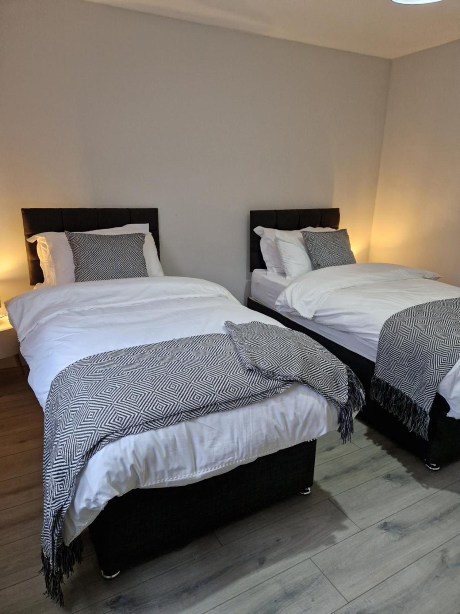 Casa de Férias Stylish 2 Bed Home- Short Walk To Tottenham Stadium/stations