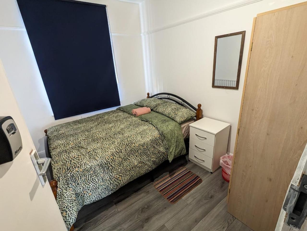 Rahal Hackney Homestay London