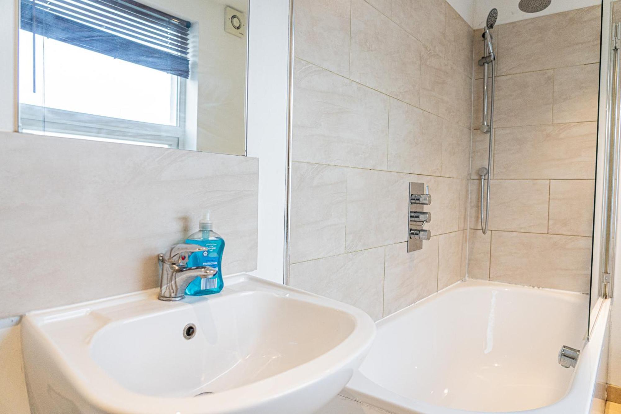 Spacious 2 Bedroom In Hackney Apartamento Londres
