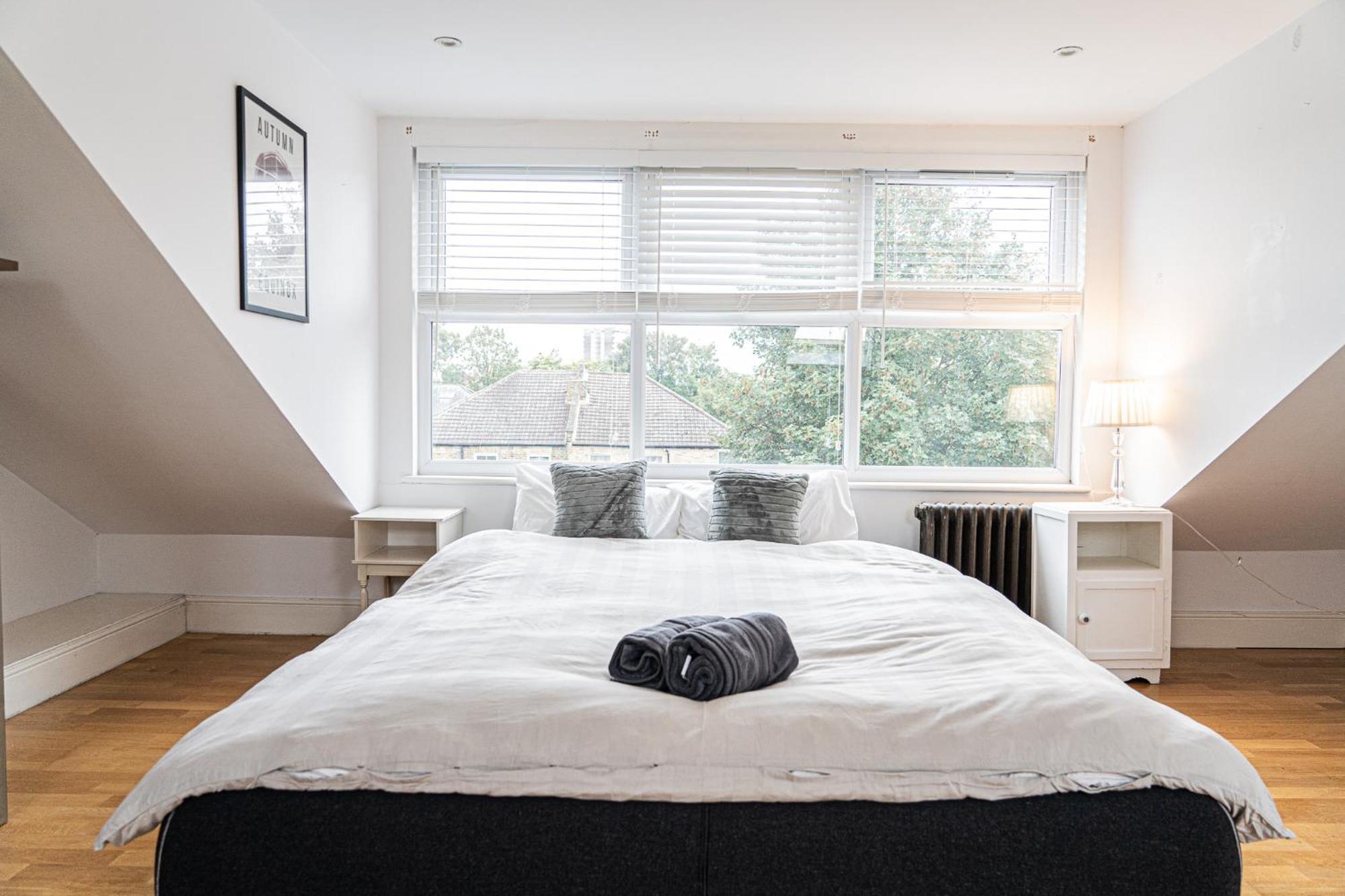 Spacious 2 Bedroom In Hackney Londres
