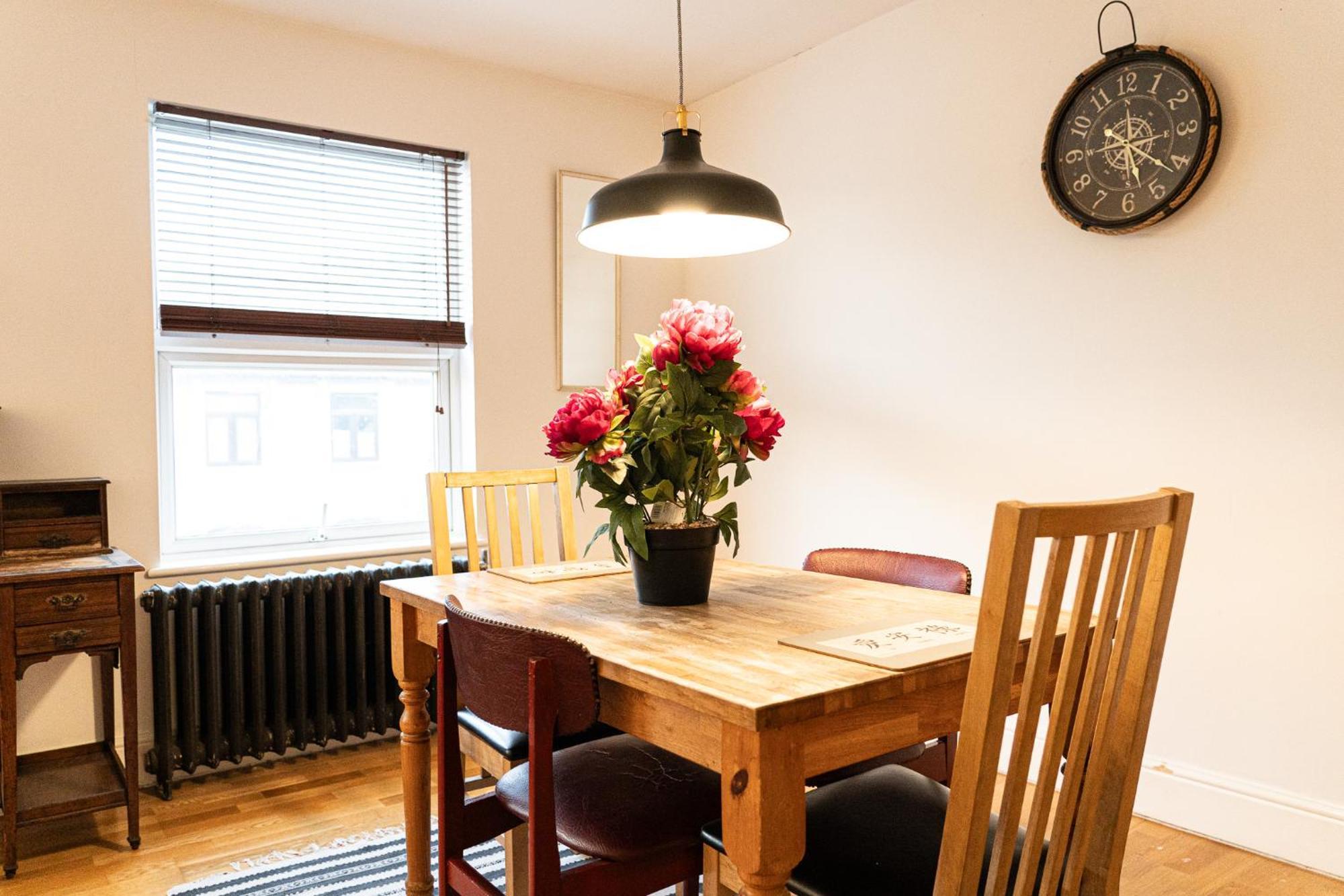 Spacious 2 Bedroom In Hackney * Londres