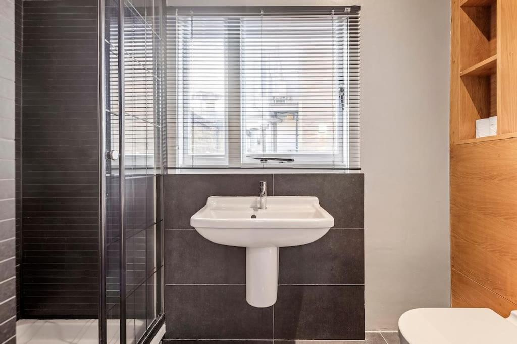 Vakantiehuis Spacious On Chapel Market Londen