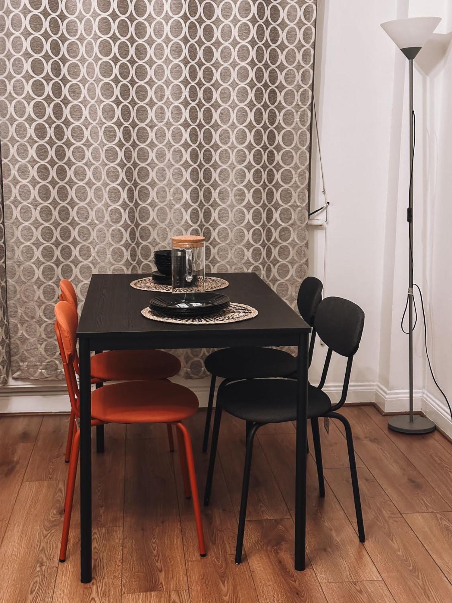 Cosy 2 Bedroom In Swiss Cottage. Apartment *