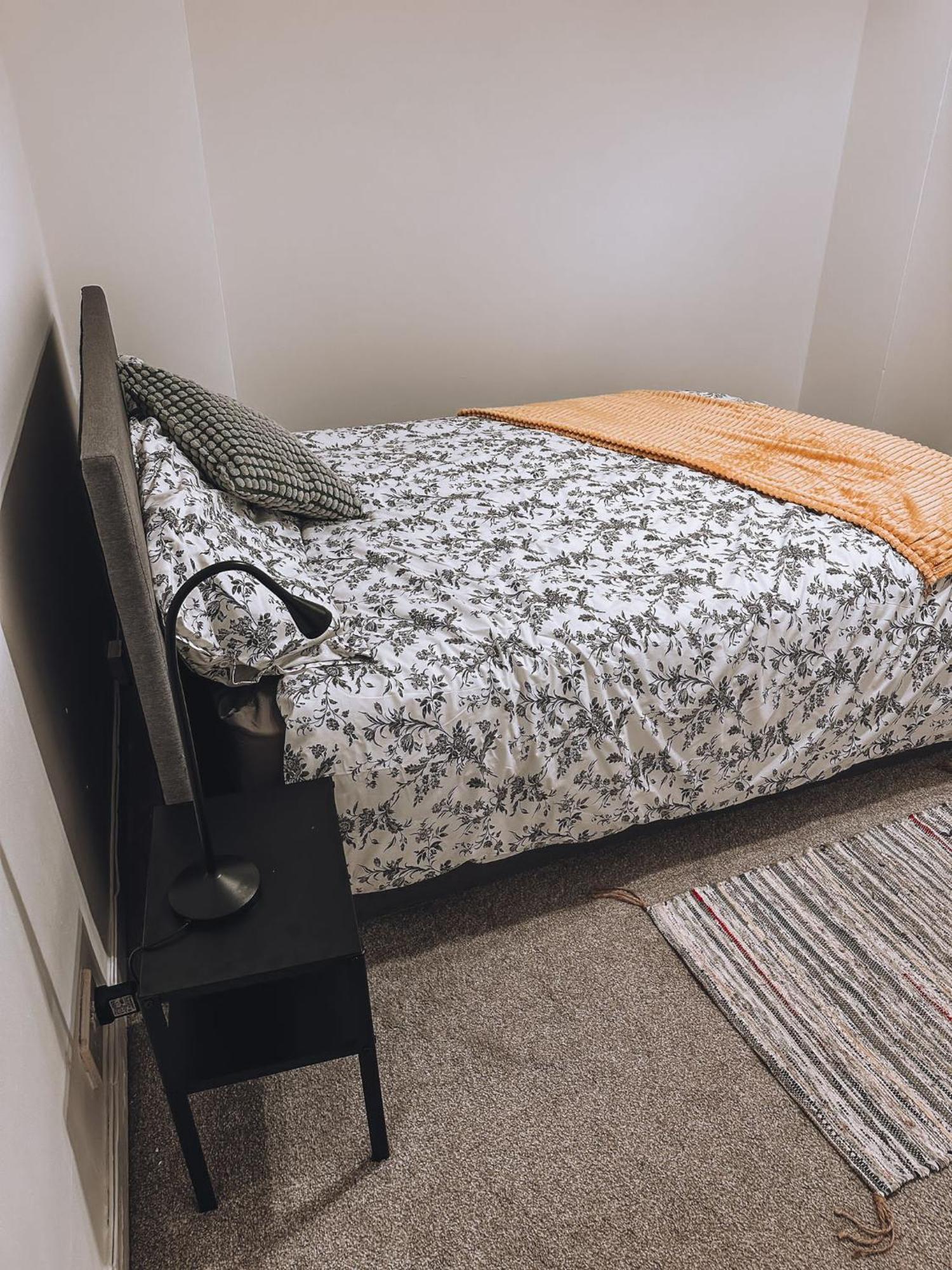 Cosy 2 Bedroom In Swiss Cottage. Apartment London