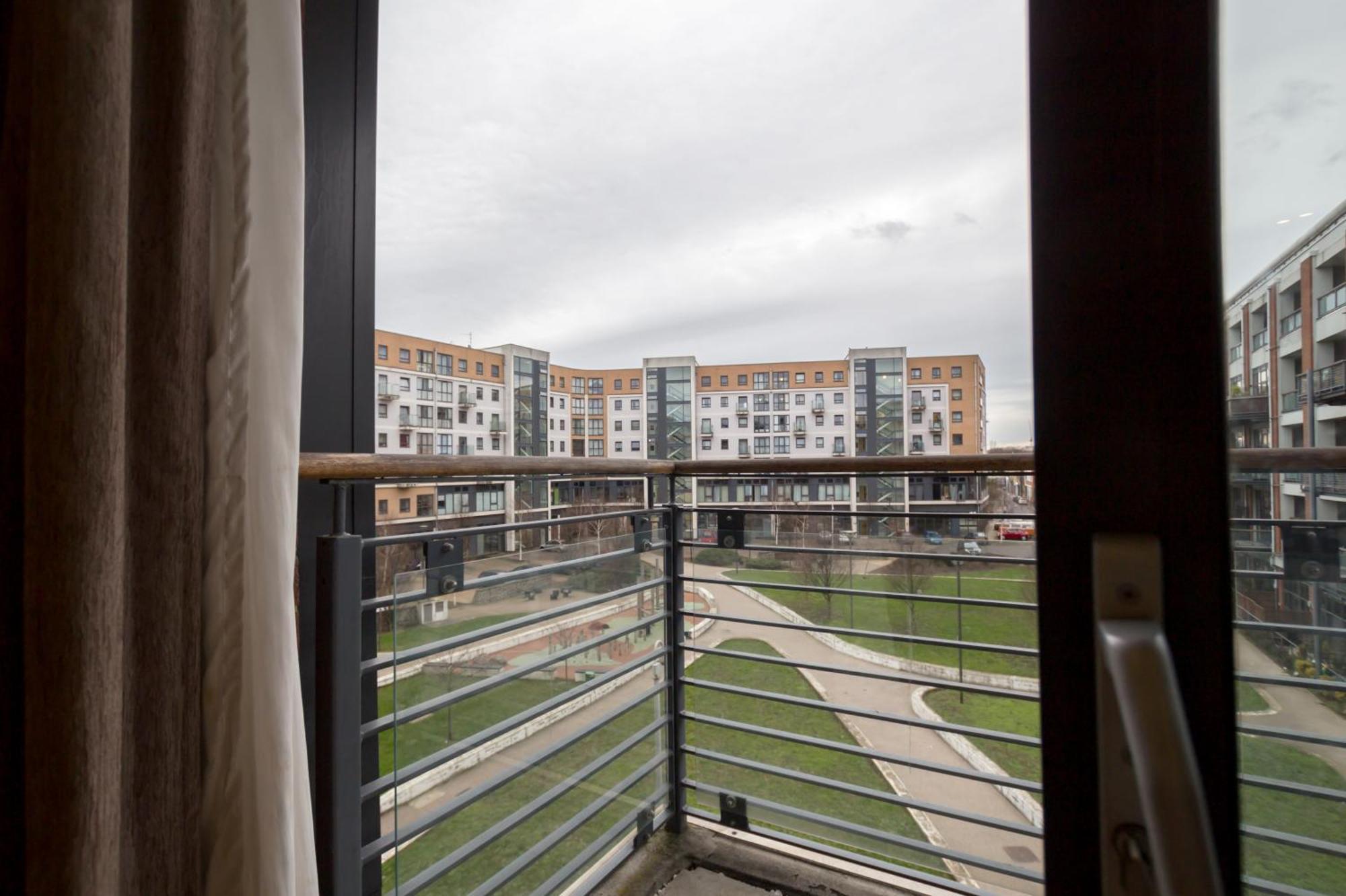 Splendid 2 Bdr With Panoramic View, Acton Appartement Londres