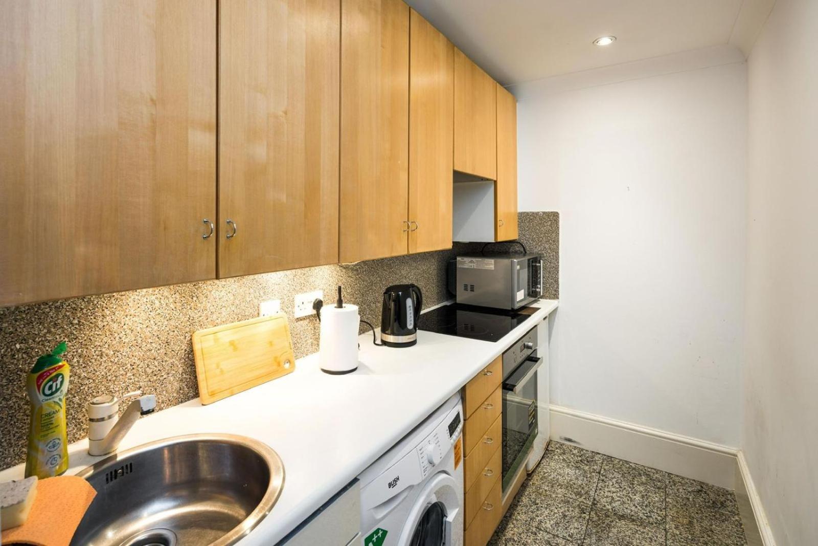 Cozy 1 Bedroom At Notting Hill *