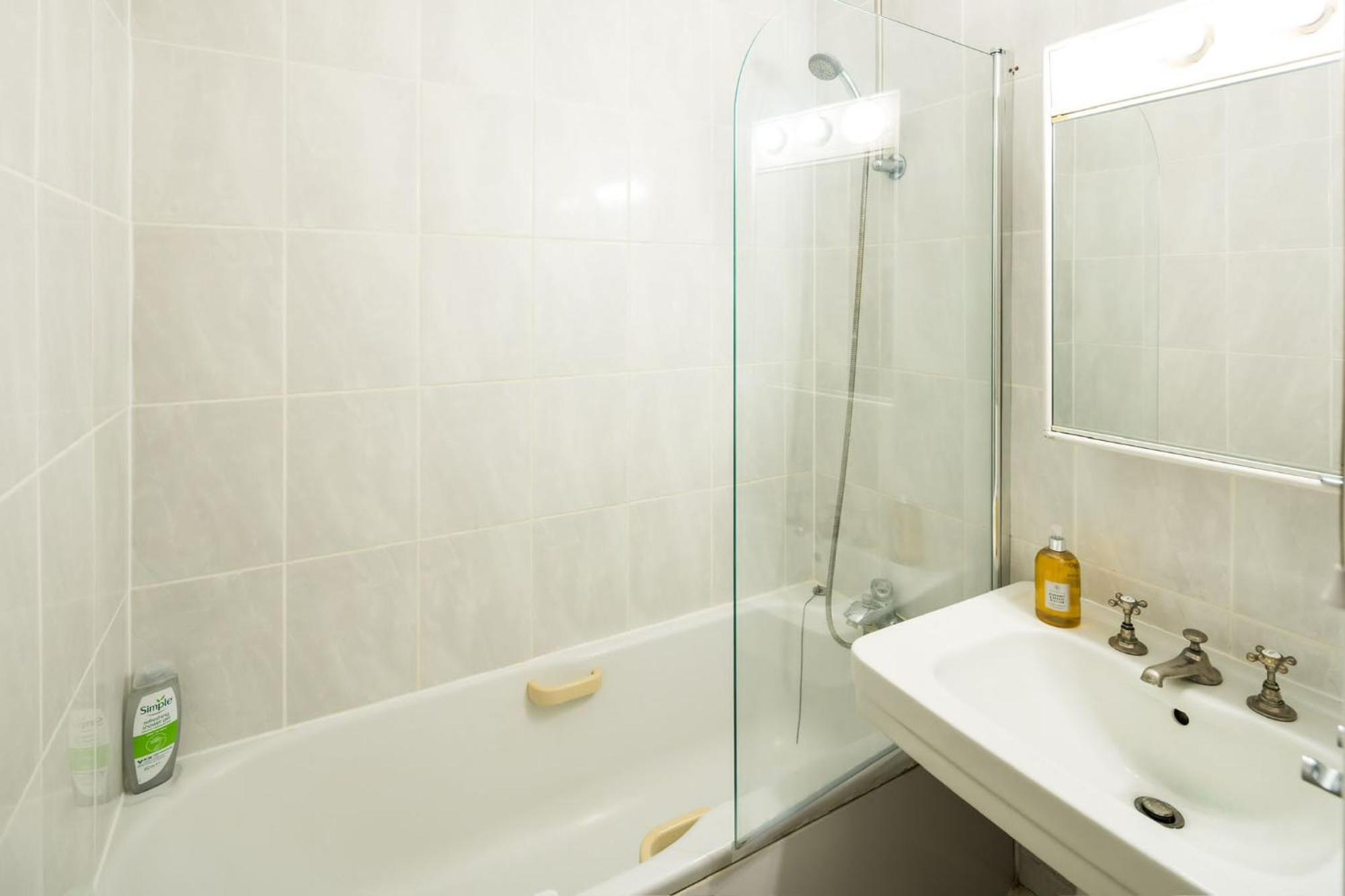 Cozy 1 Bedroom At Notting Hill * Londres