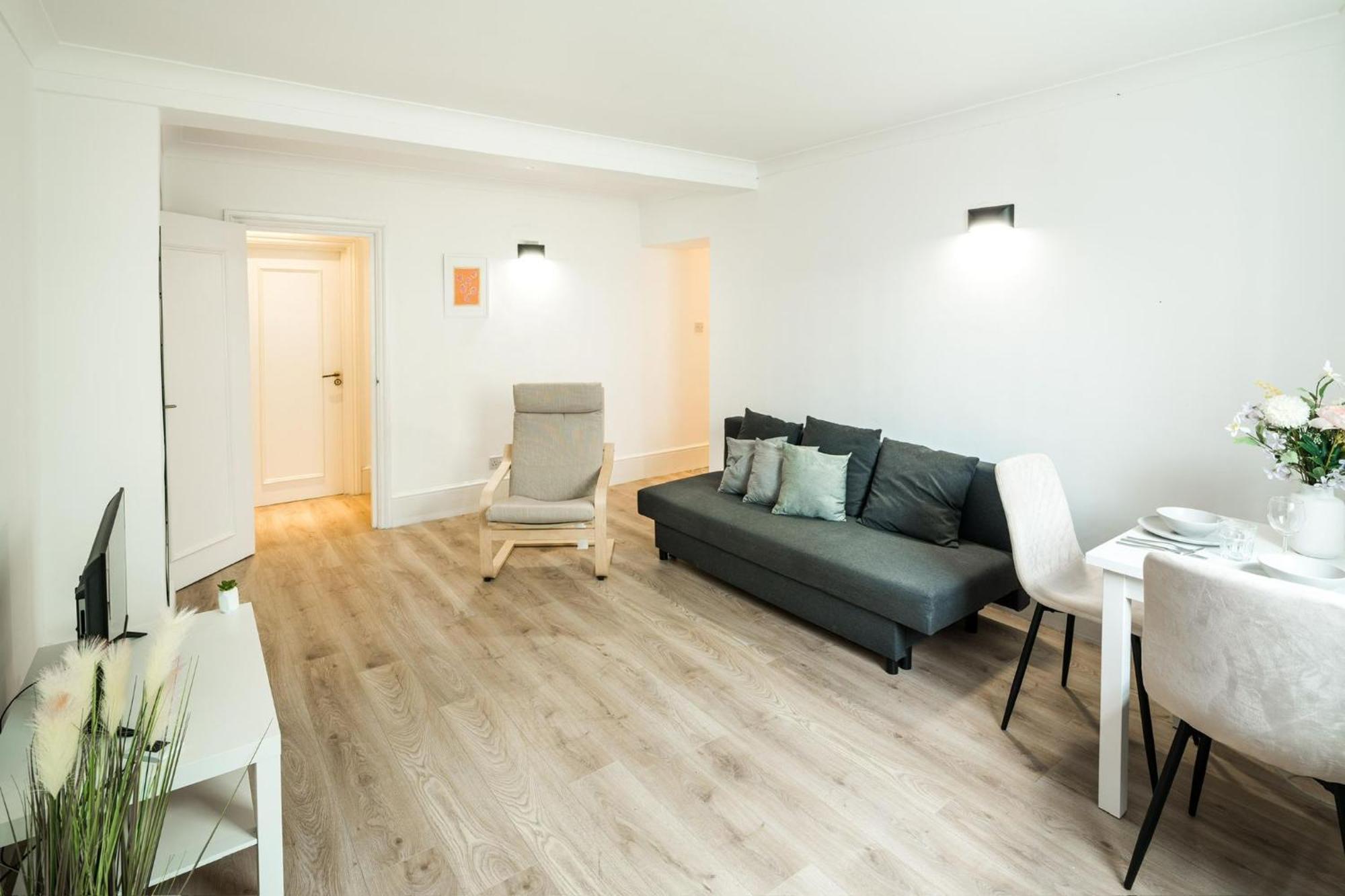 Cozy 1 Bedroom At Notting Hill Appartement *