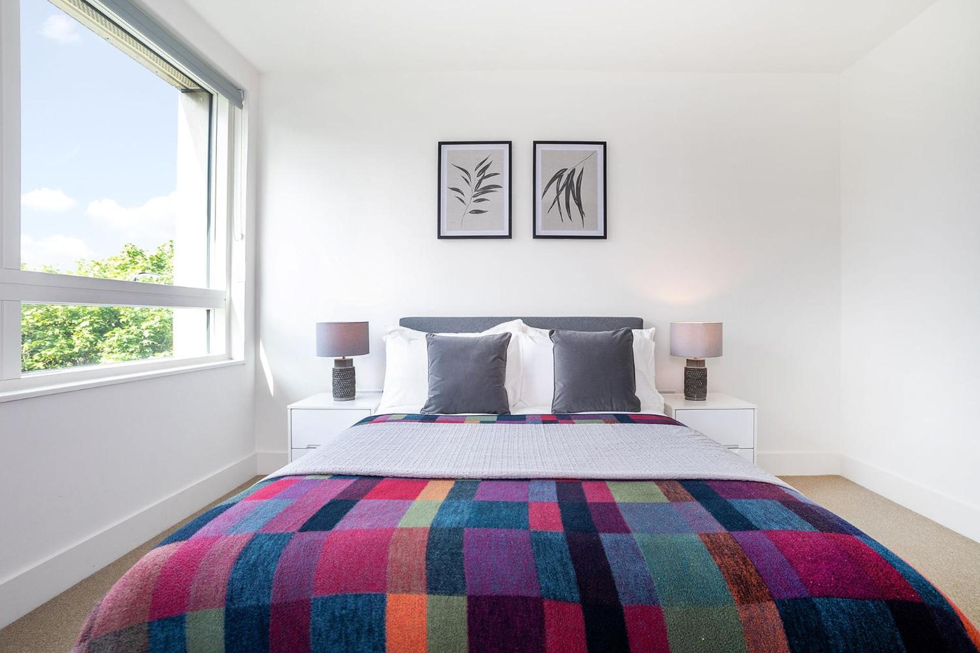 Modern, Stylish, Canalside Penthouse Next To Wembley Stadium! * Londres