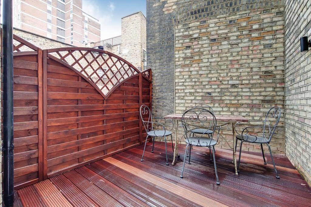 8 Borough - Modern & Elegant 2-bed, 2-bath Londres