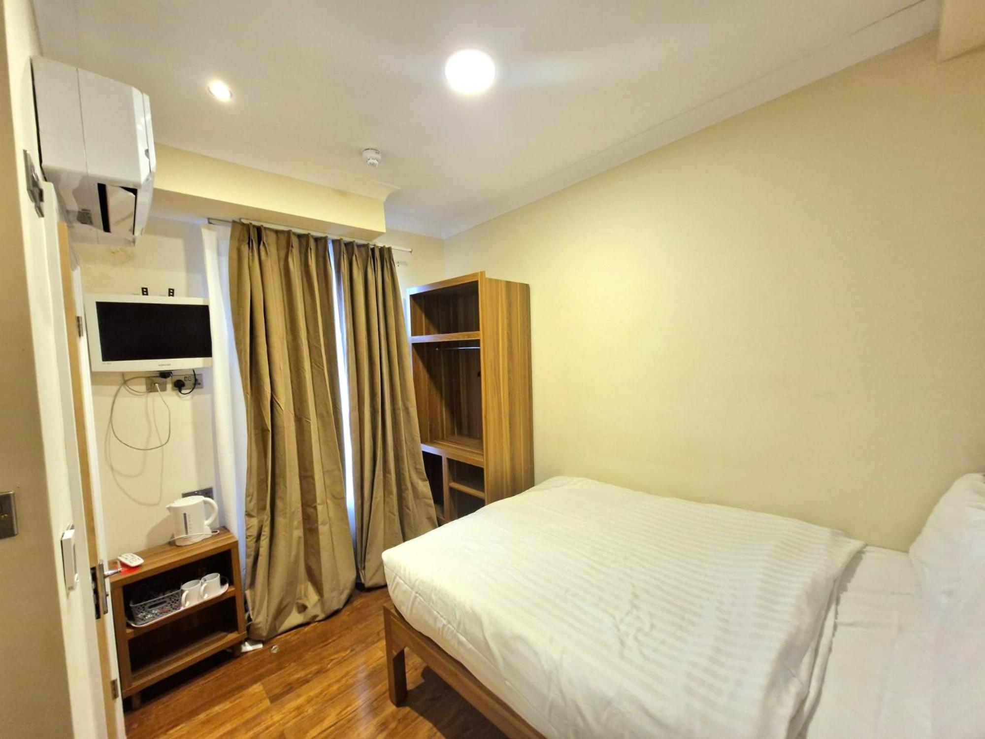 Olympia Hotel 3*