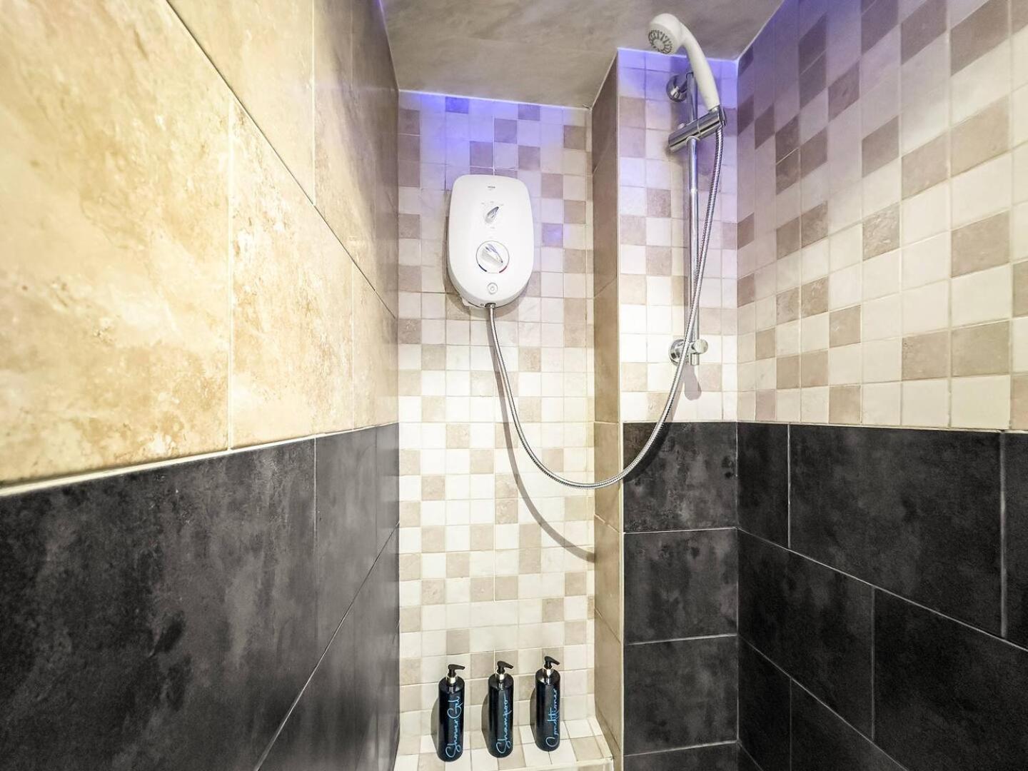 Appartement Special Spa-partment Whot Tub,sauna,lounge-maerdy