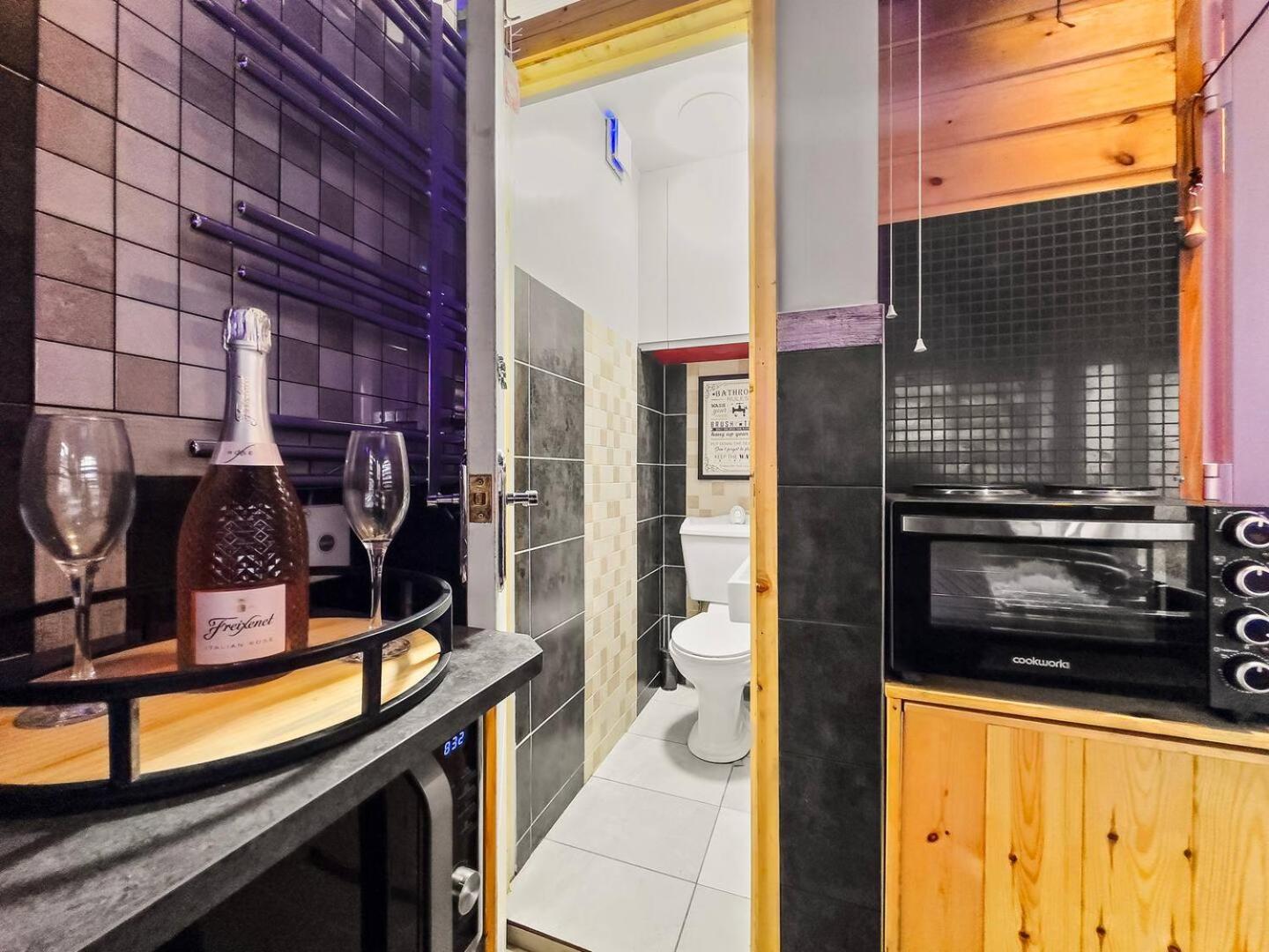 Special Spa-partment Whot Tub,sauna,lounge-maerdy Appartement *