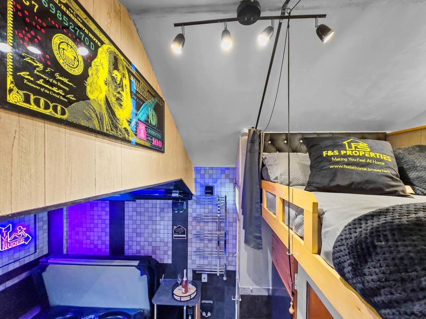 Appartement Special Spa-partment Whot Tub,sauna,lounge-maerdy Londres