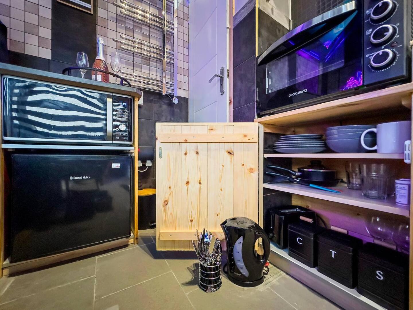 Appartement Special Spa-partment Whot Tub,sauna,lounge-maerdy Londres