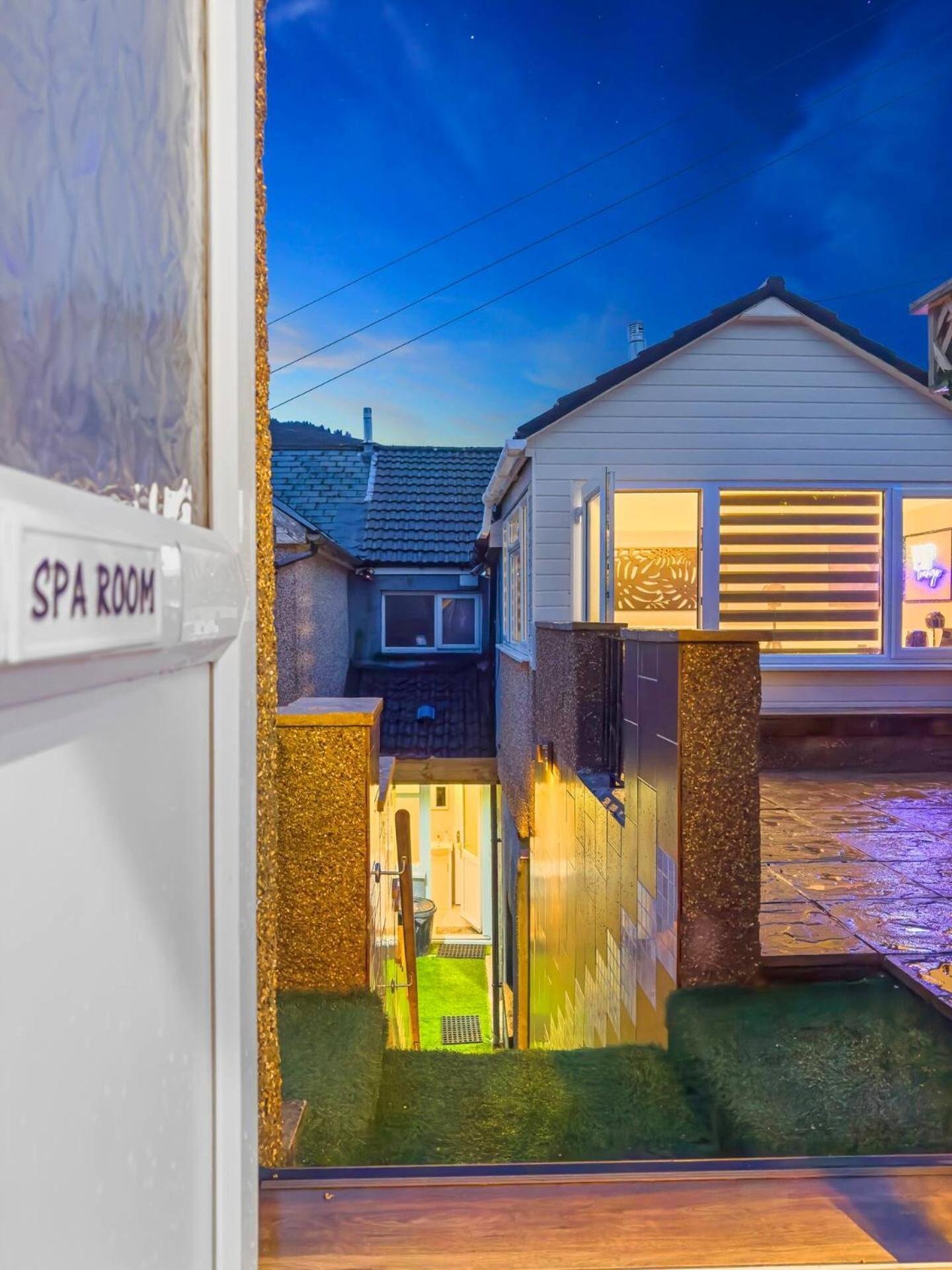 Special Spa-partment Whot Tub,sauna,lounge-maerdy Londres