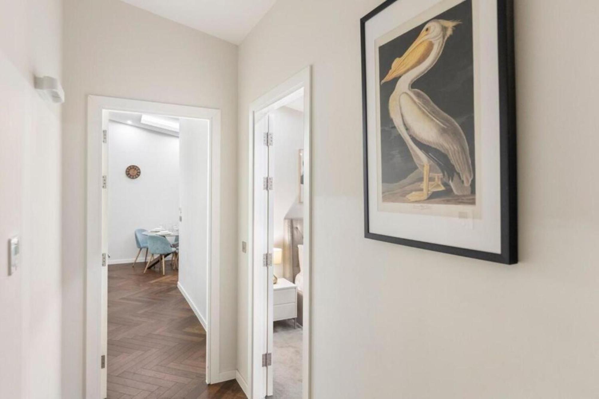 Modern Simplicity, Minimalist 2br Flat In Appartement Londres