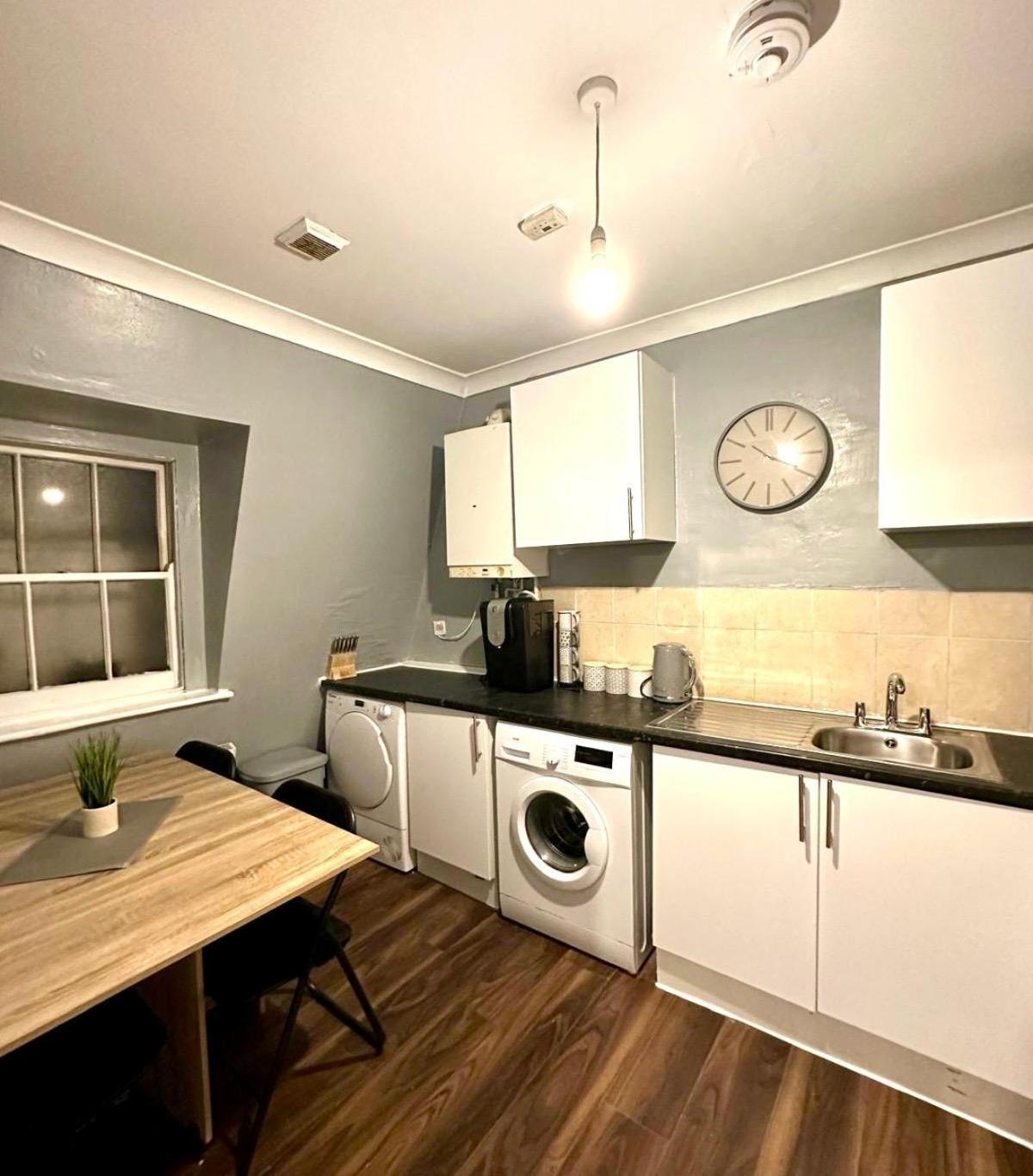 Cozy Corner Retreat Appartement