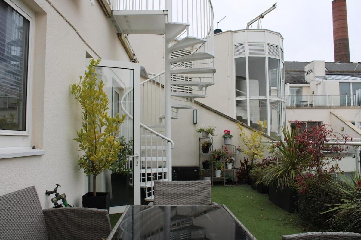 Penthouse With Garden In Chealsea Appartement