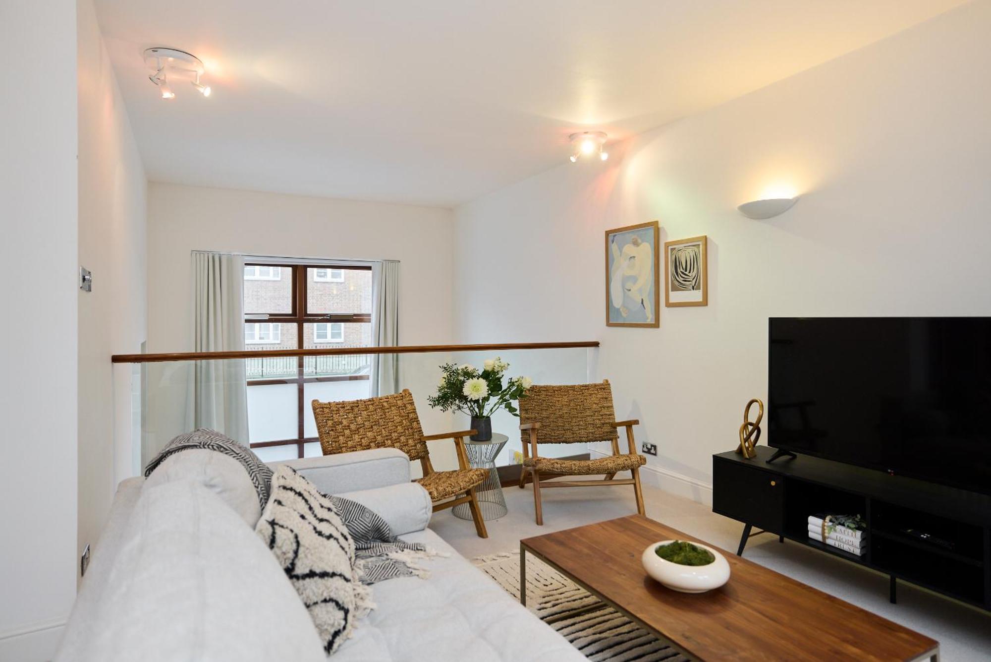 Apartamento The Violet Hill Haven - 3bdr With Garden *