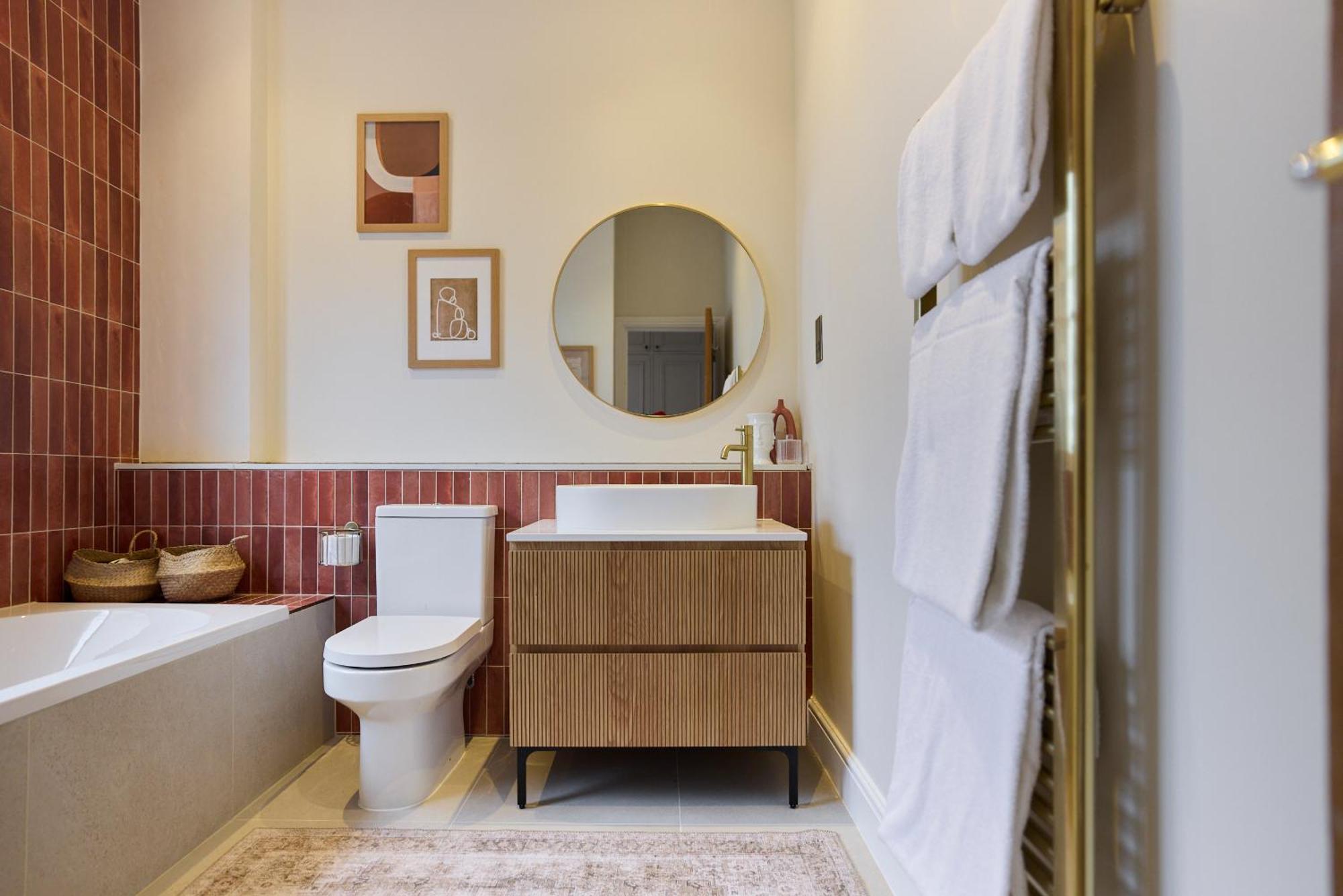 Apartamento The Violet Hill Haven - 3bdr With Garden *