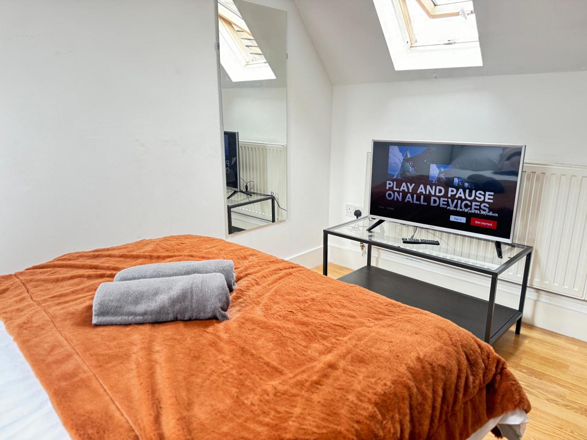 Wembley Stadium Rooms, 12mins