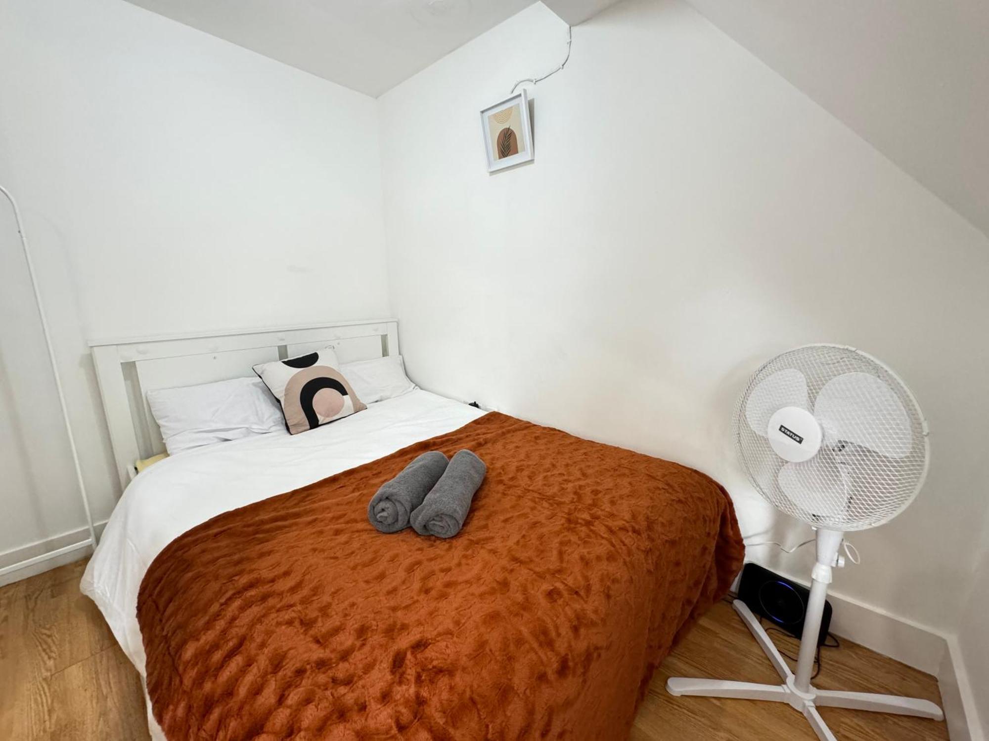 Hospedagem domiciliar Wembley Stadium Rooms, 12mins