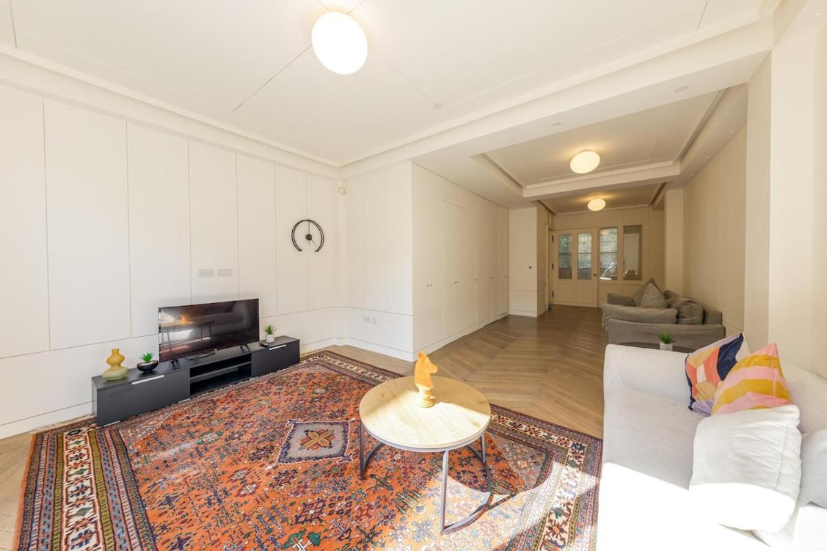 Entire Primrose Hill Townhouse - Modern Oasis #1 Hébergement de vacances