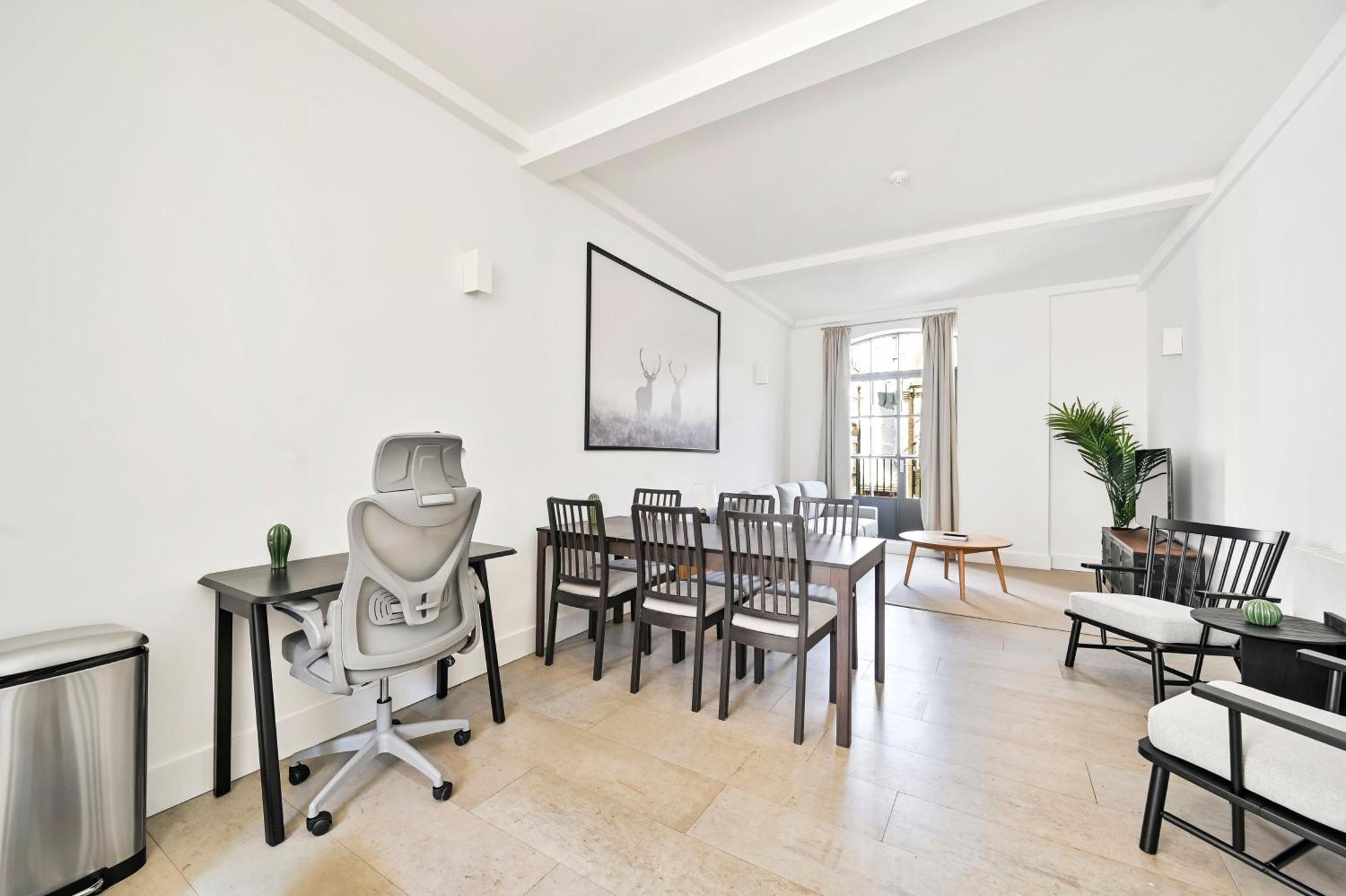 Farringdon Comfortable 2 Bed * Londres