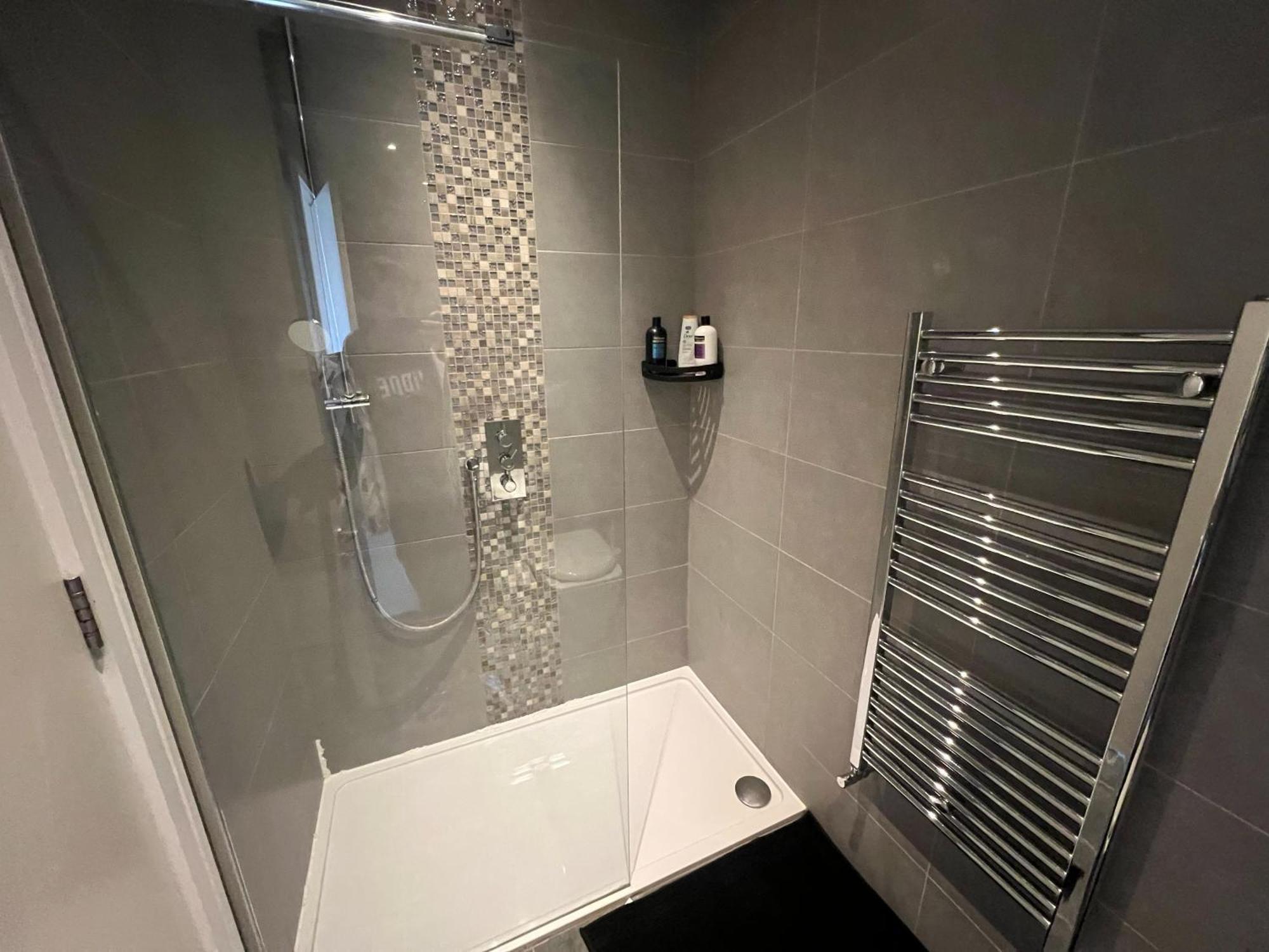 Appartement Sleek 3-bedroom Flat With Lift & Wi-fi In Southwark, Borough Near The Shard Londres