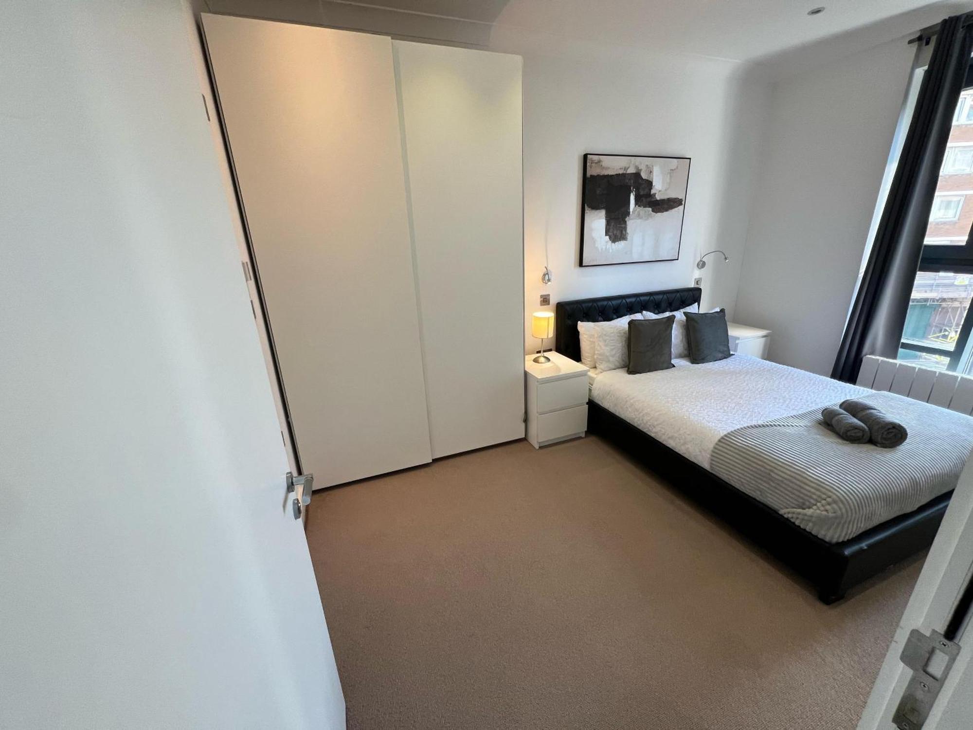 Sleek 3-bedroom Flat With Lift & Wi-fi In Southwark, Borough Near The Shard Appartement