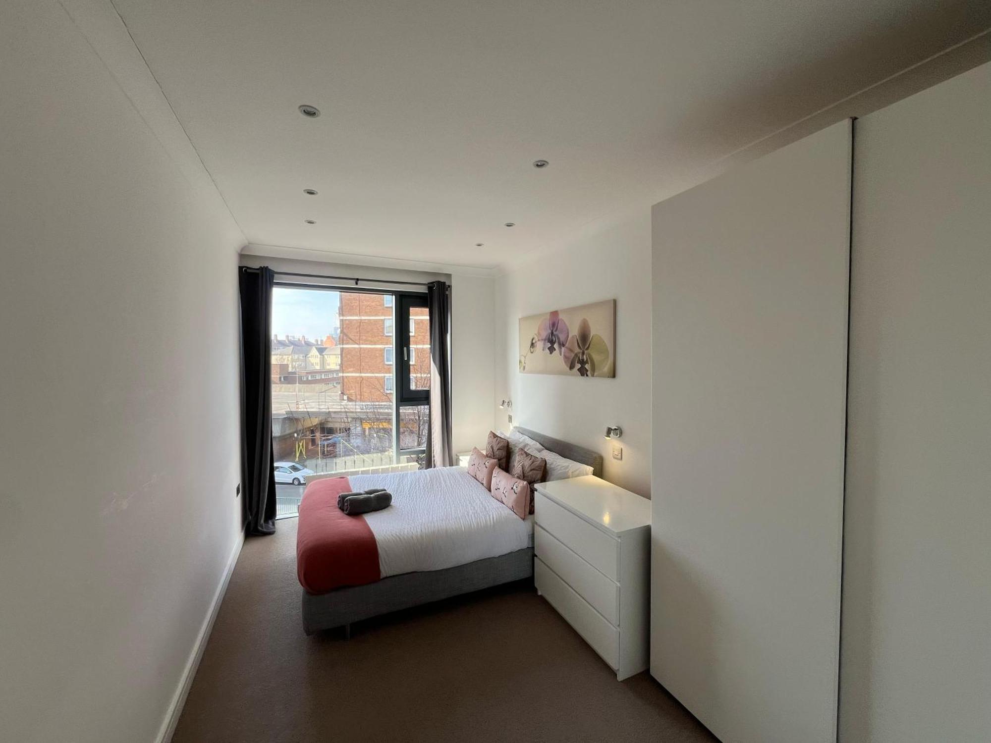 Sleek 3-bedroom Flat With Lift & Wi-fi In Southwark, Borough Near The Shard Appartement Londres