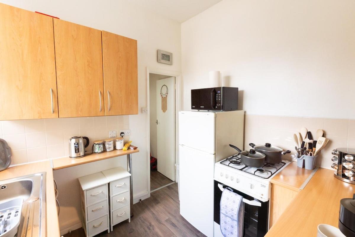 Appartement Luxury 4beds West London-mobilerateoffers-zone1-family-tourist-weekly-wifi-sleeps7-netflix! *