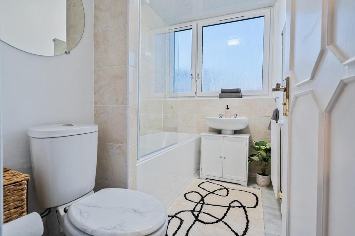 3 Bedroom Prime Location Near Canary Wharf Appartement
