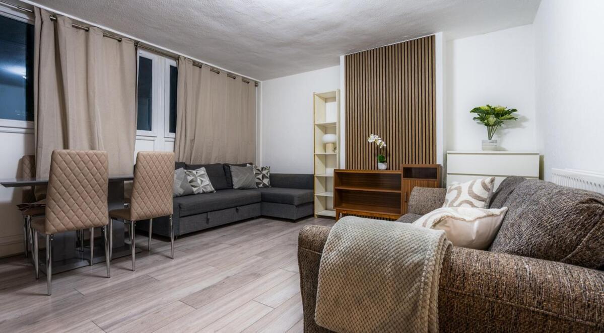 3 Bedroom Prime Location Near Canary Wharf Appartement