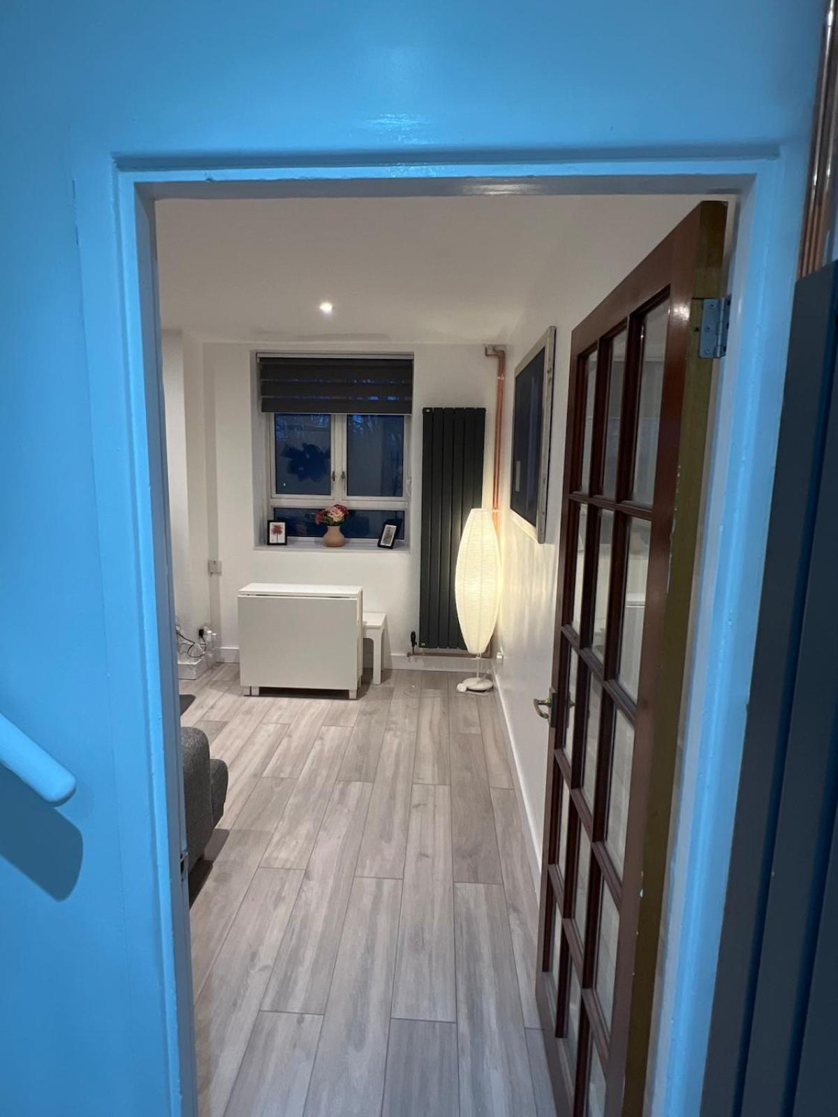 Amazing Location 2 Bed Swiss Appartement