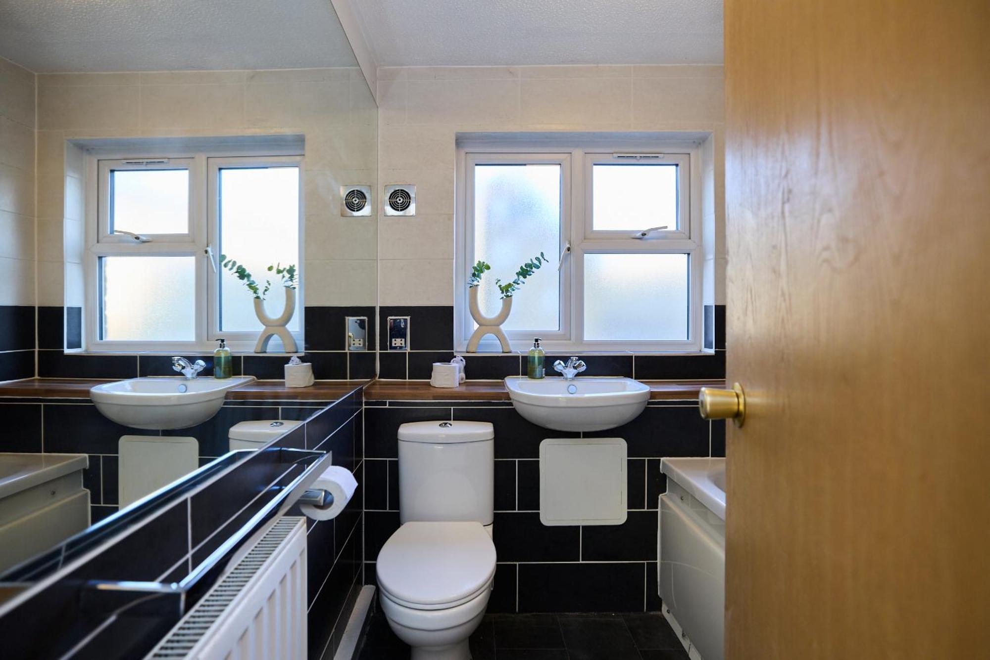 The Kennington Park Retreat - Inviting 2bdr Londres