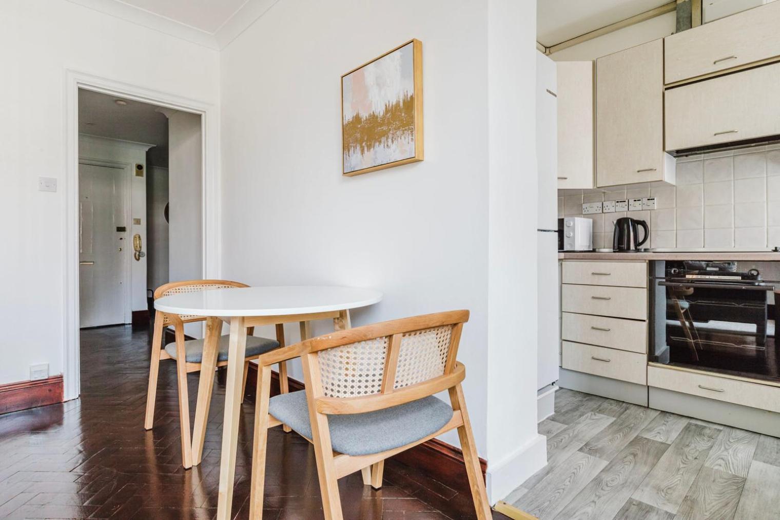 Blueground Bayswater Fully Furnished Equipped Lon-579 * Londres