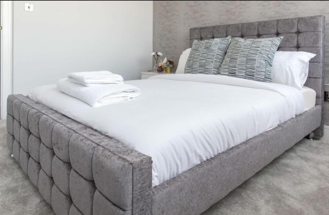 Incredible 3br Battersea Flat & Spectacular View Apartamento *
