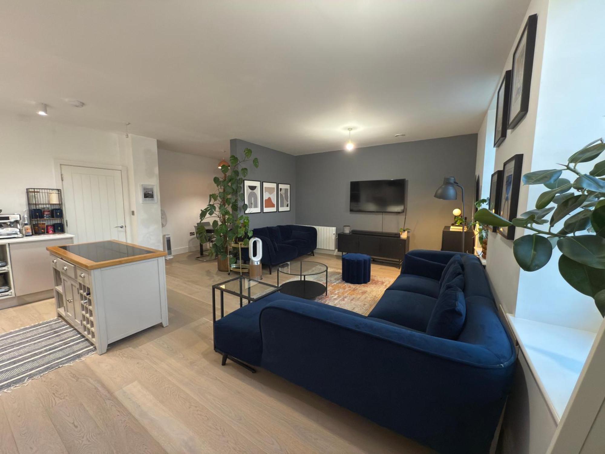 West Luxury Oasis, Ealing Broadway - Location!!!