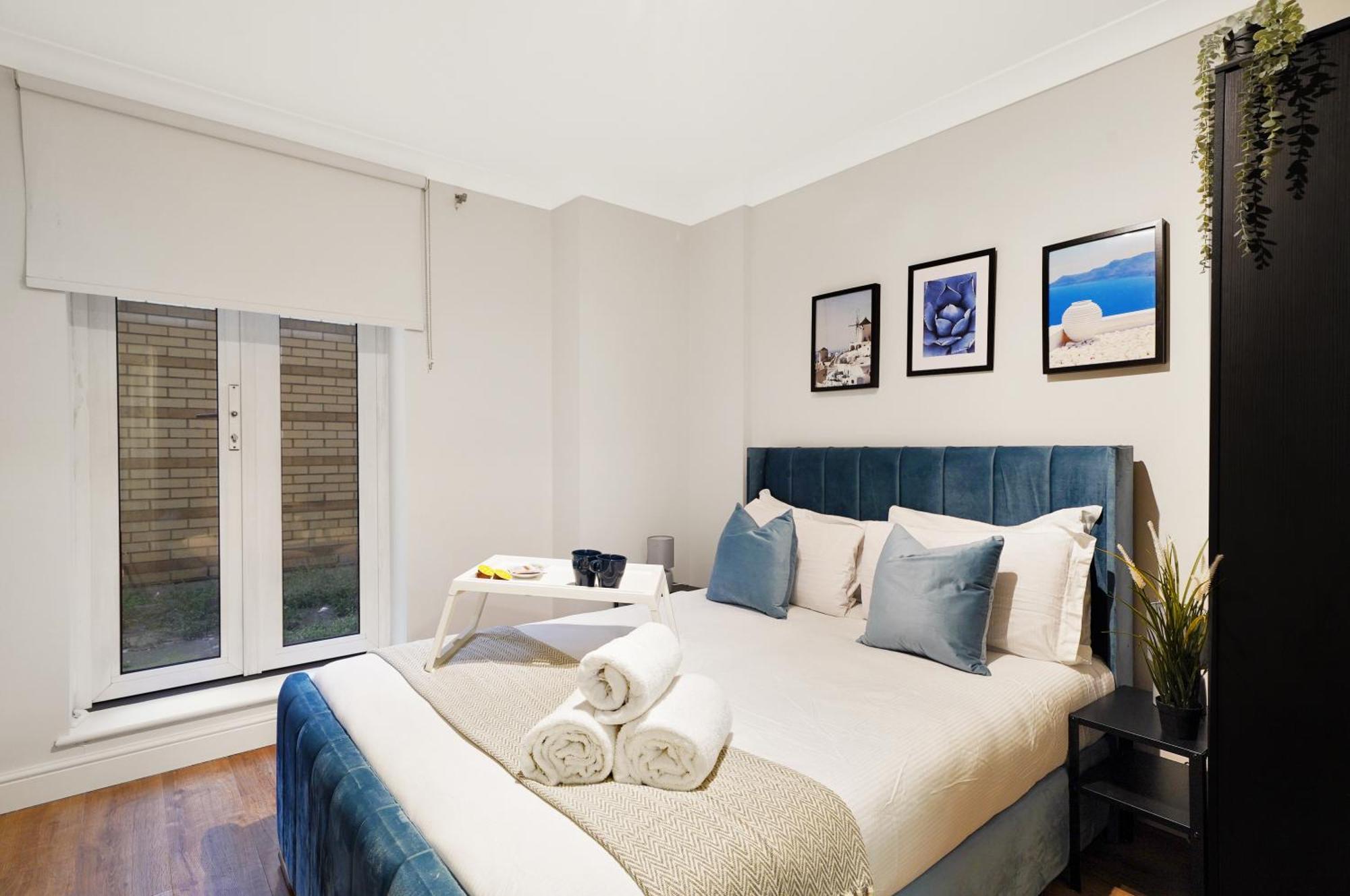 Luxury 3-bed With Private Garden En-suites & Underground Parking Prime Nw6 Location Appartement Londres