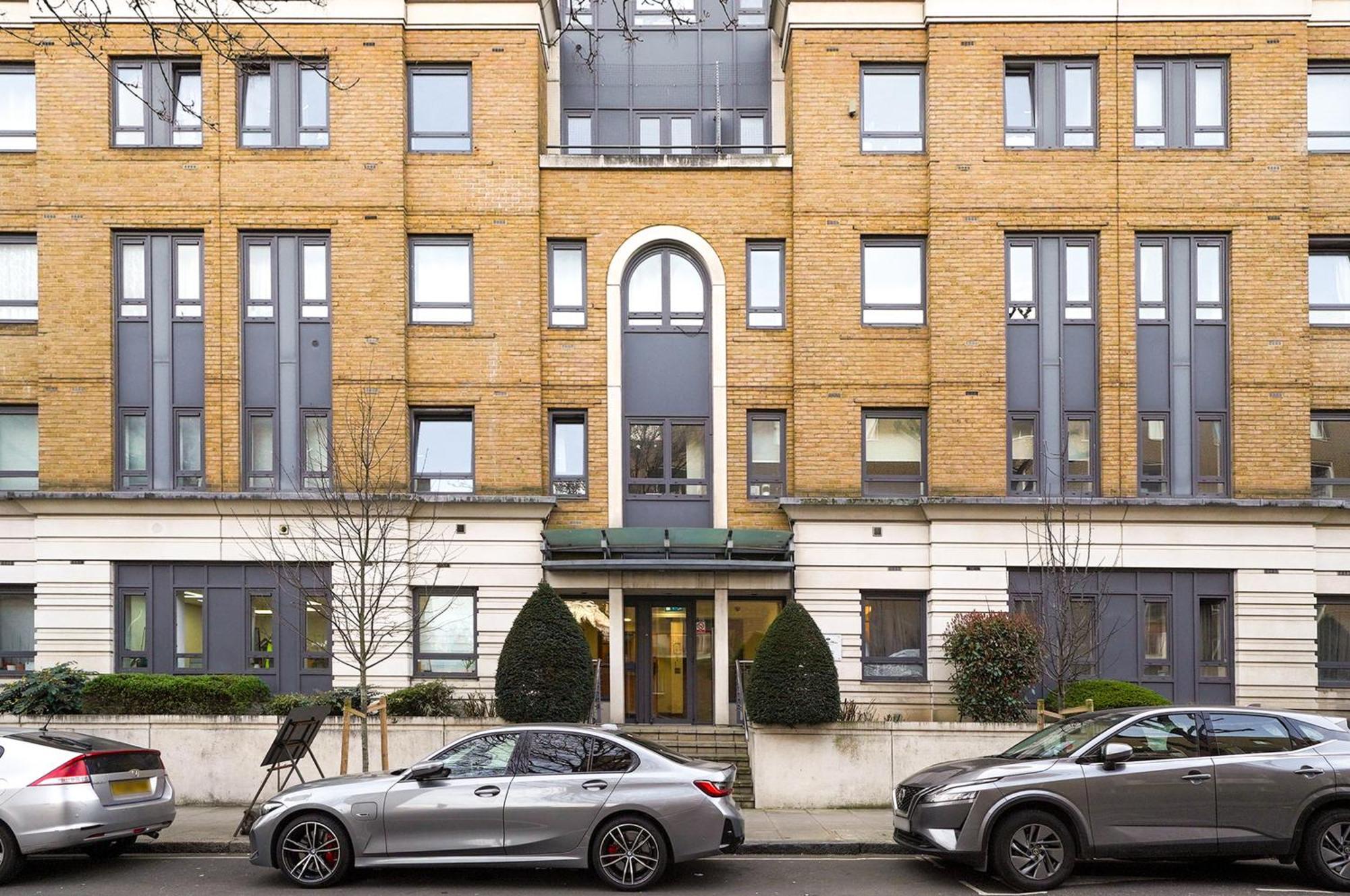 Appartement Luxury 3-bed With Private Garden En-suites & Underground Parking Prime Nw6 Location Londres