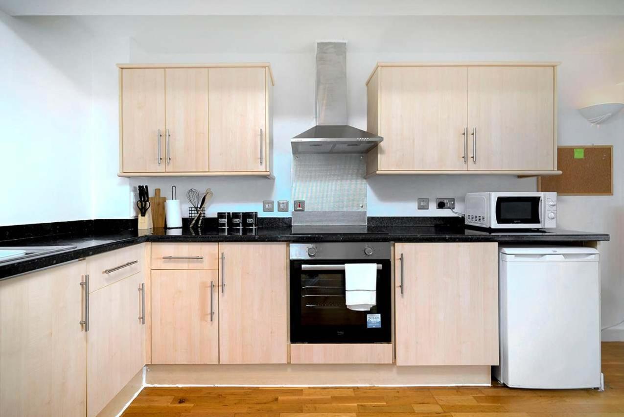 Stylish & Cozy 2-bedroom Flat With Parking * Londres