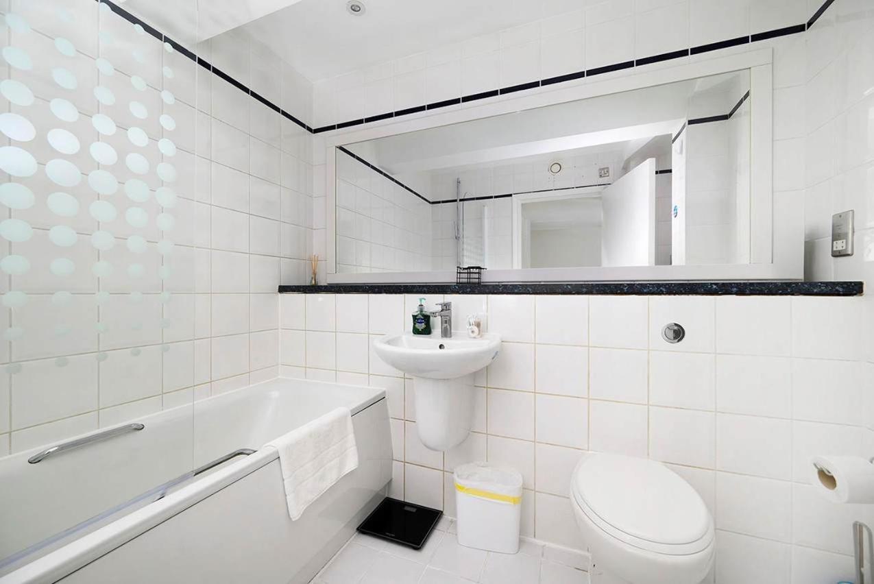 Stylish & Cozy 2-bedroom Flat With Parking Appartement Londres
