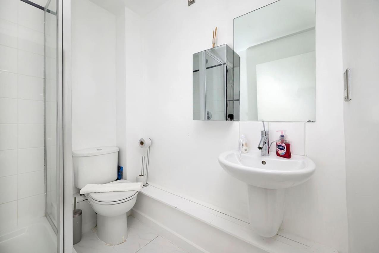 Stylish & Cozy 2-bedroom Flat With Parking Appartement *