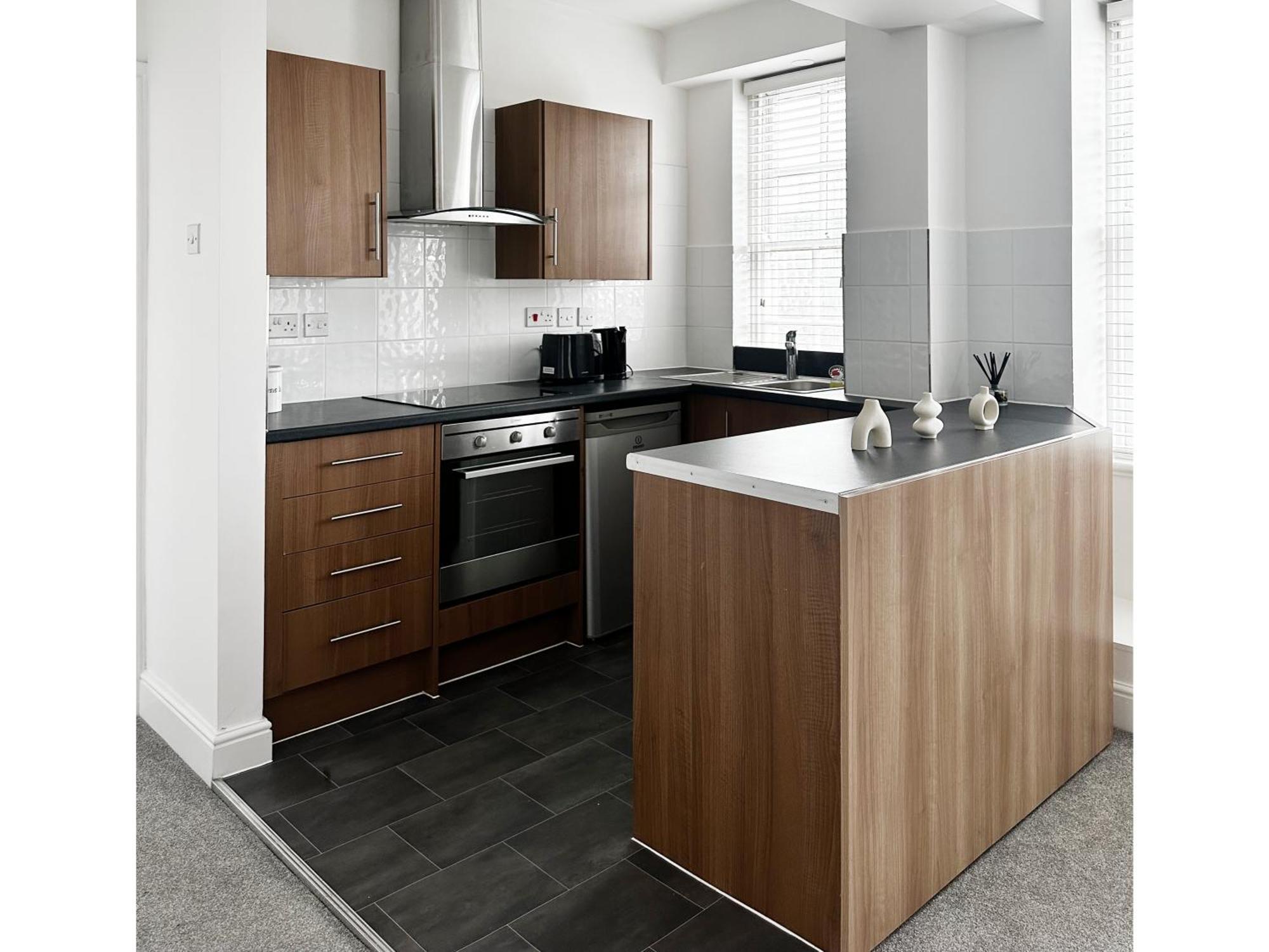 Riverside Modern One Bedroom Appartement